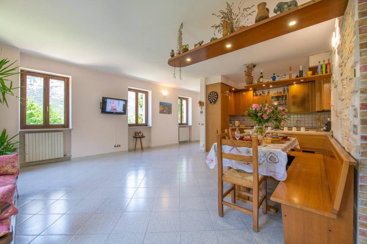 Le3Sirene Appartement Brentino Belluno Buitenkant foto